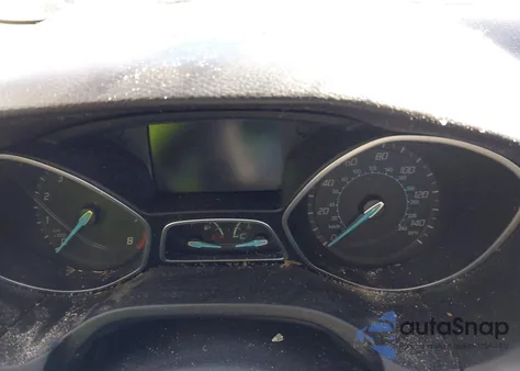 2014 Ford Focus Se z USA, uszkodzony, nr VIN 1FADP3F20EL233489